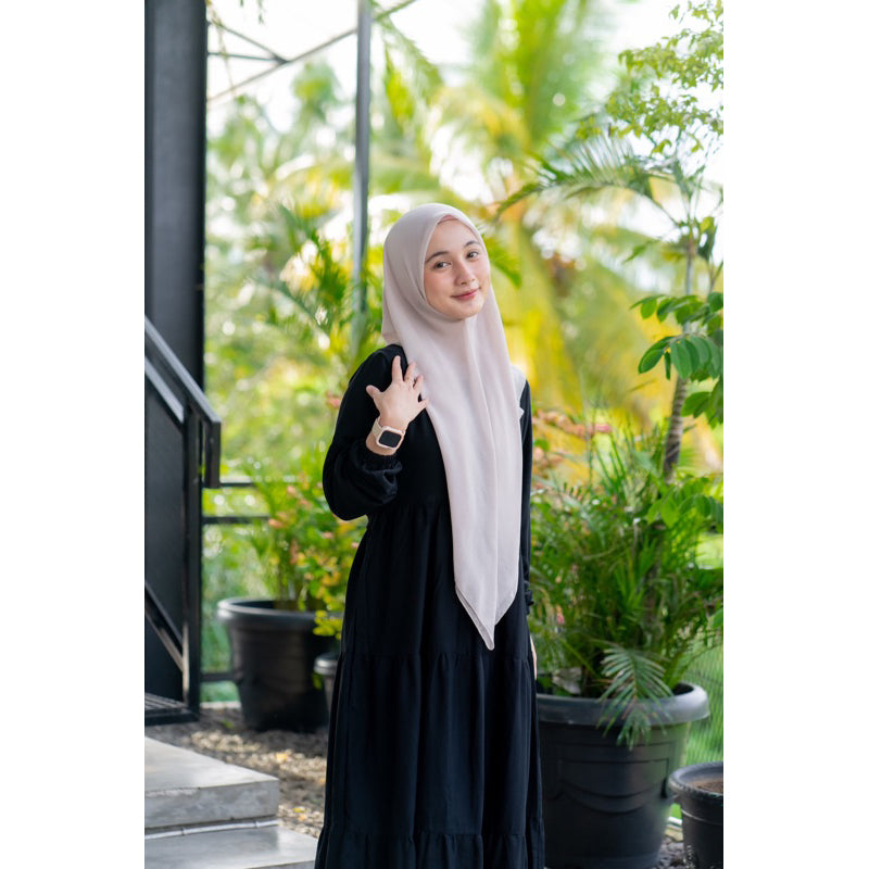 Sienna Dress - Nameera Style | Gamis Rayon Basic Premium, Adem, Busui Friendly