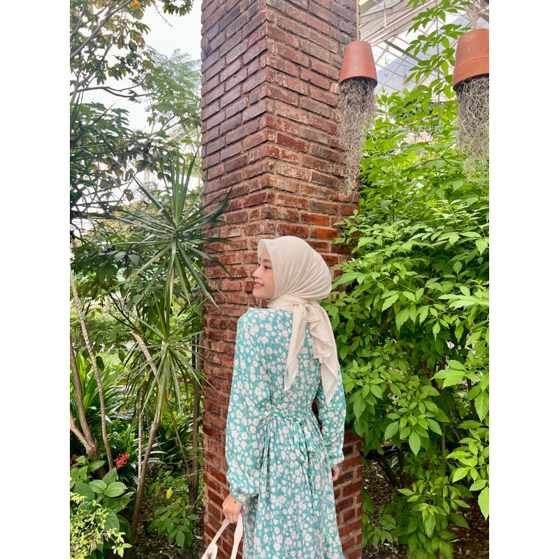 Syakilla Dress | Nameera Style | Gamis Rayon Motif Bunga, Adem, Busui Friendly